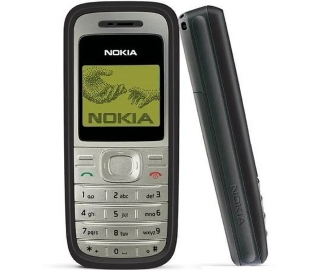 گوشی ضد ضربه بدون دوربین