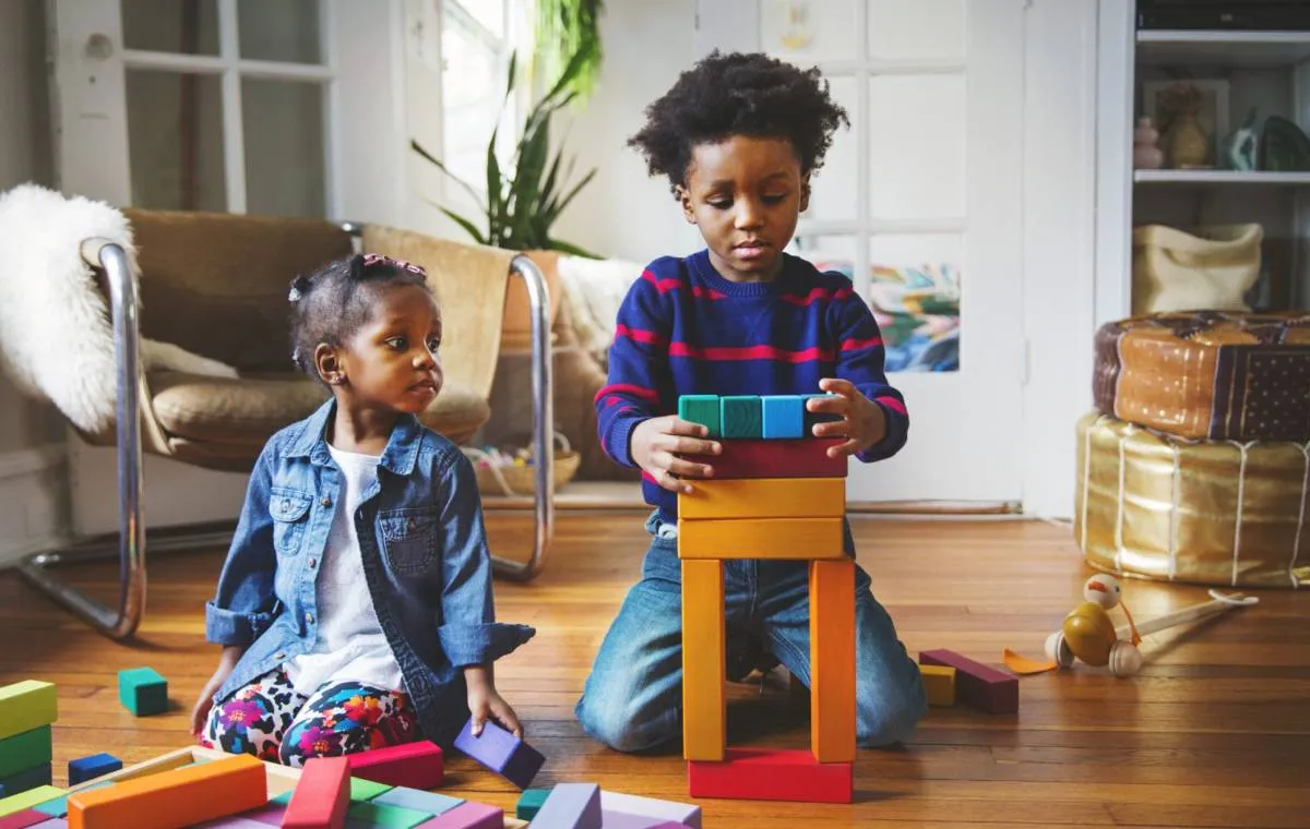 چرا اسباب‌بازی‌های خنثی از نظر جنسیتی مهم هستند؟ 