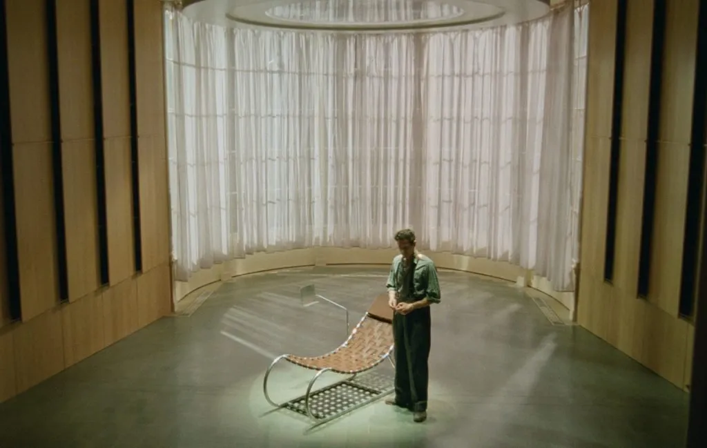 بروتالیست. استودیوی فیلم‌سازی