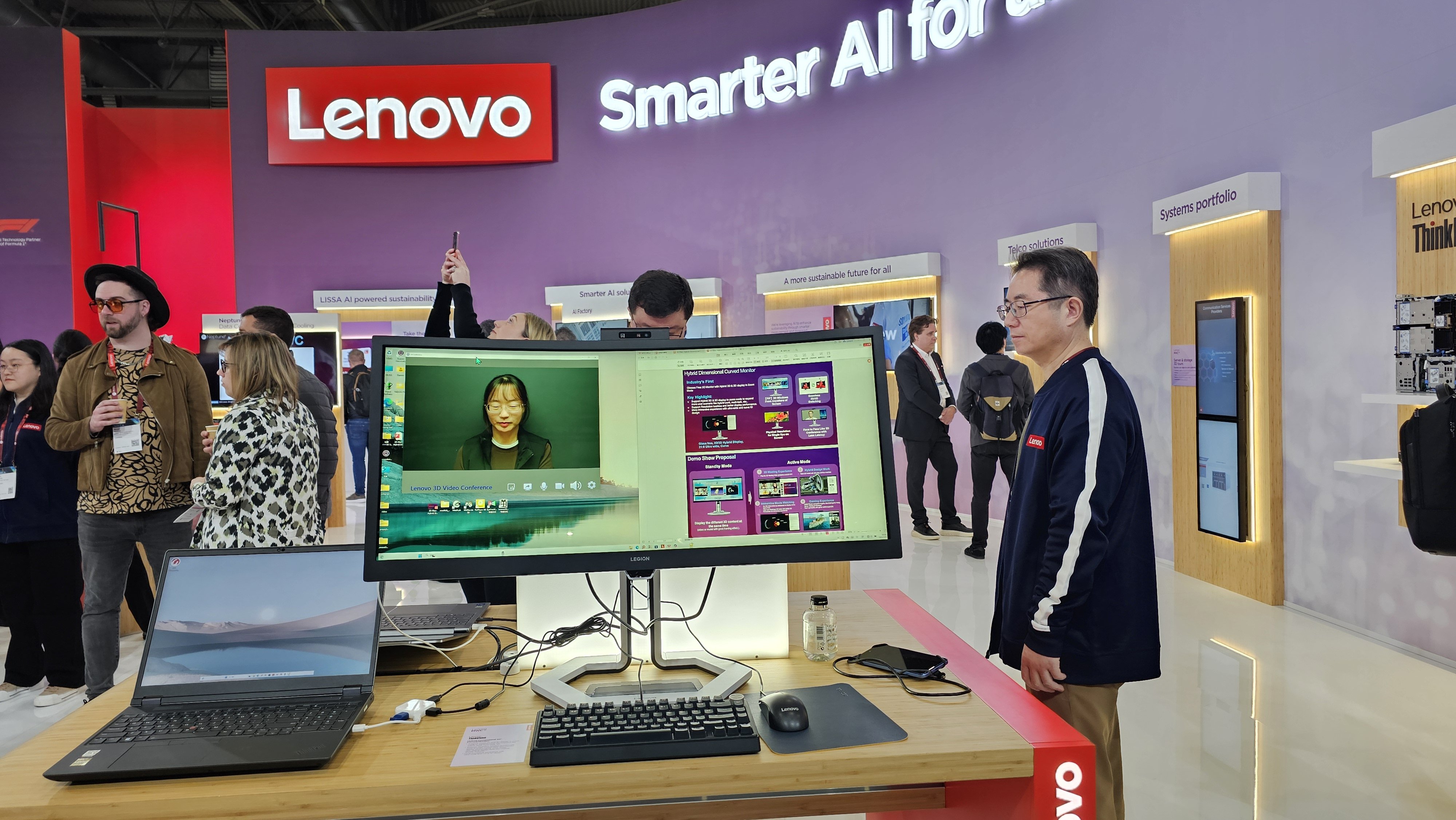 پوشش دیجیکالا مگ از نمایشگاه MWC 2025