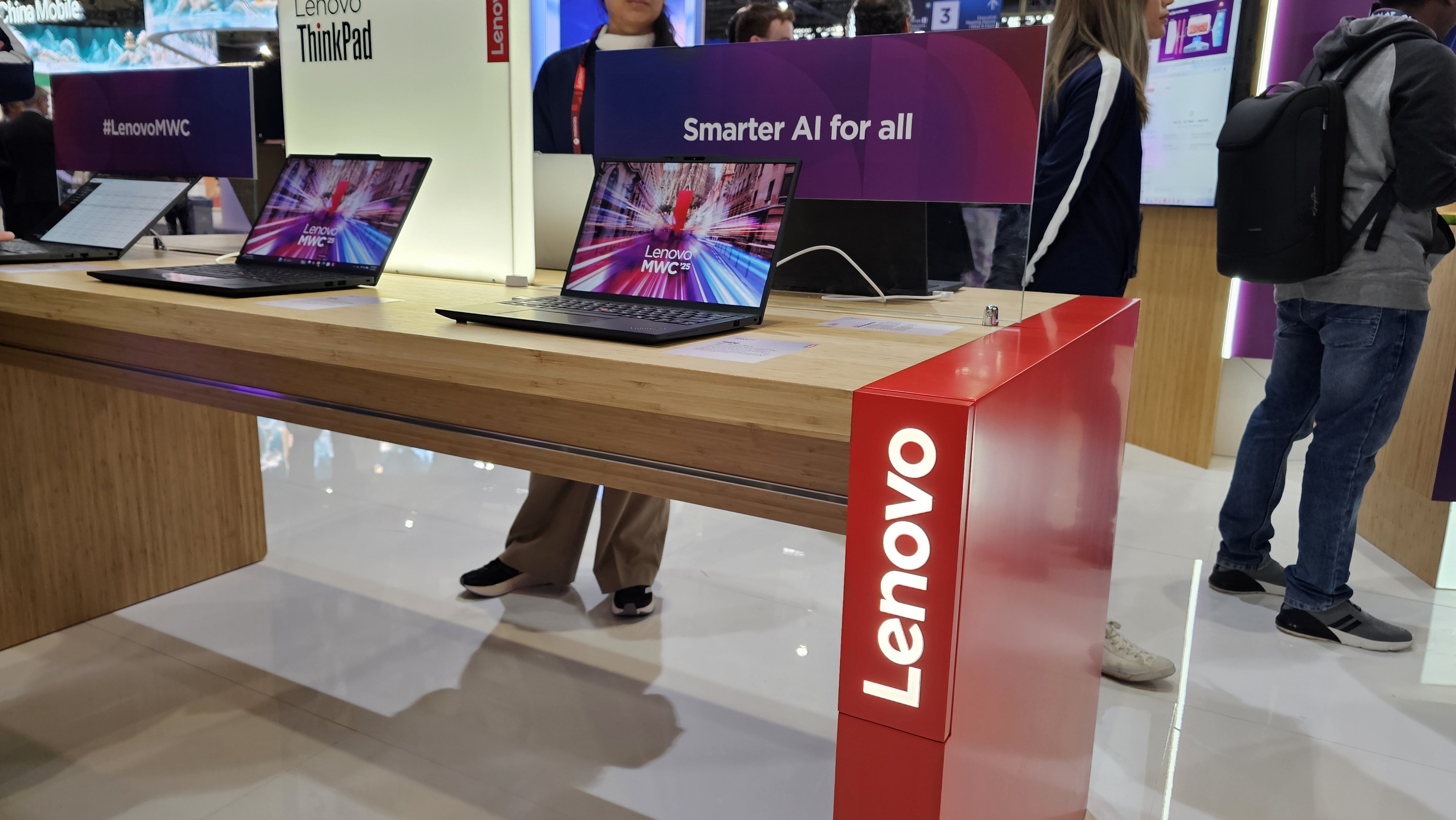 پوشش تصویری دیجیکالا مگ از نمایشگاه MWC 2025
