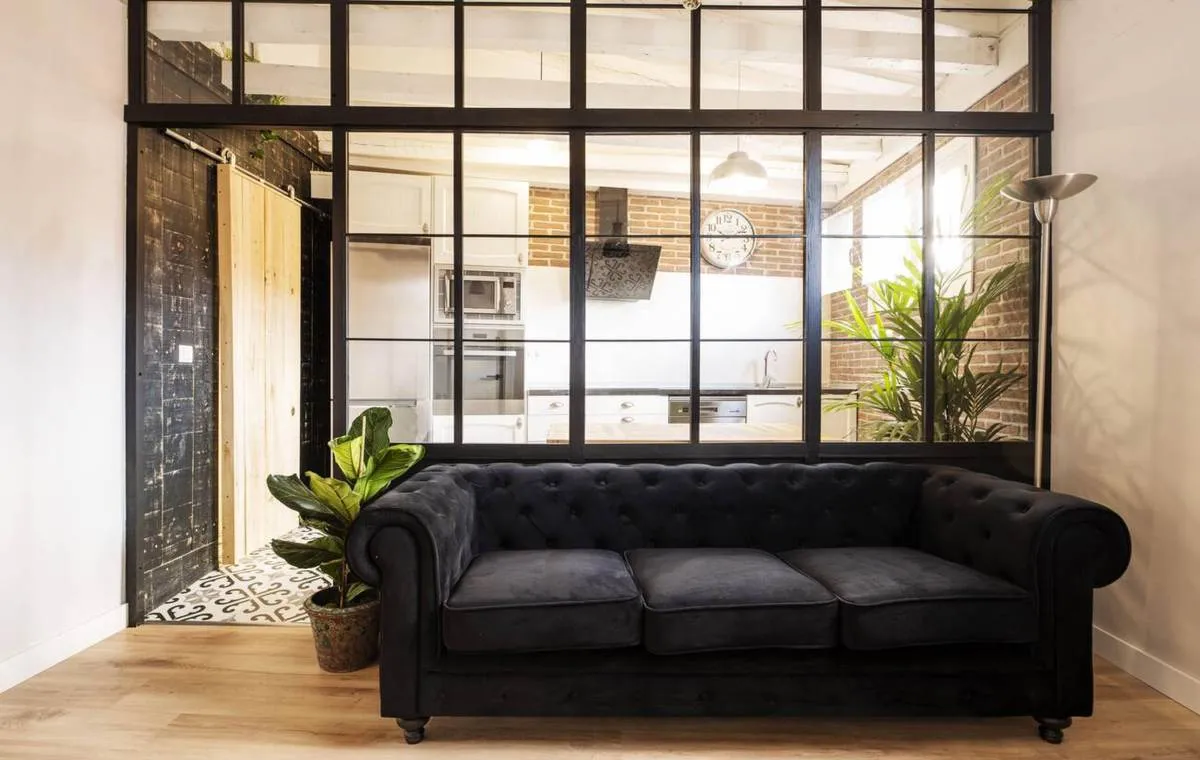 مبل راحتی کلاسیک