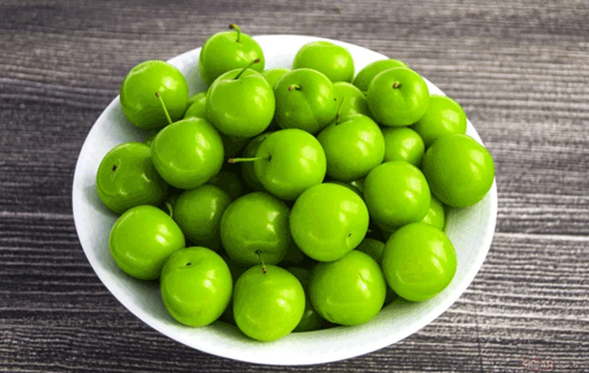 خواص گوجه سبز