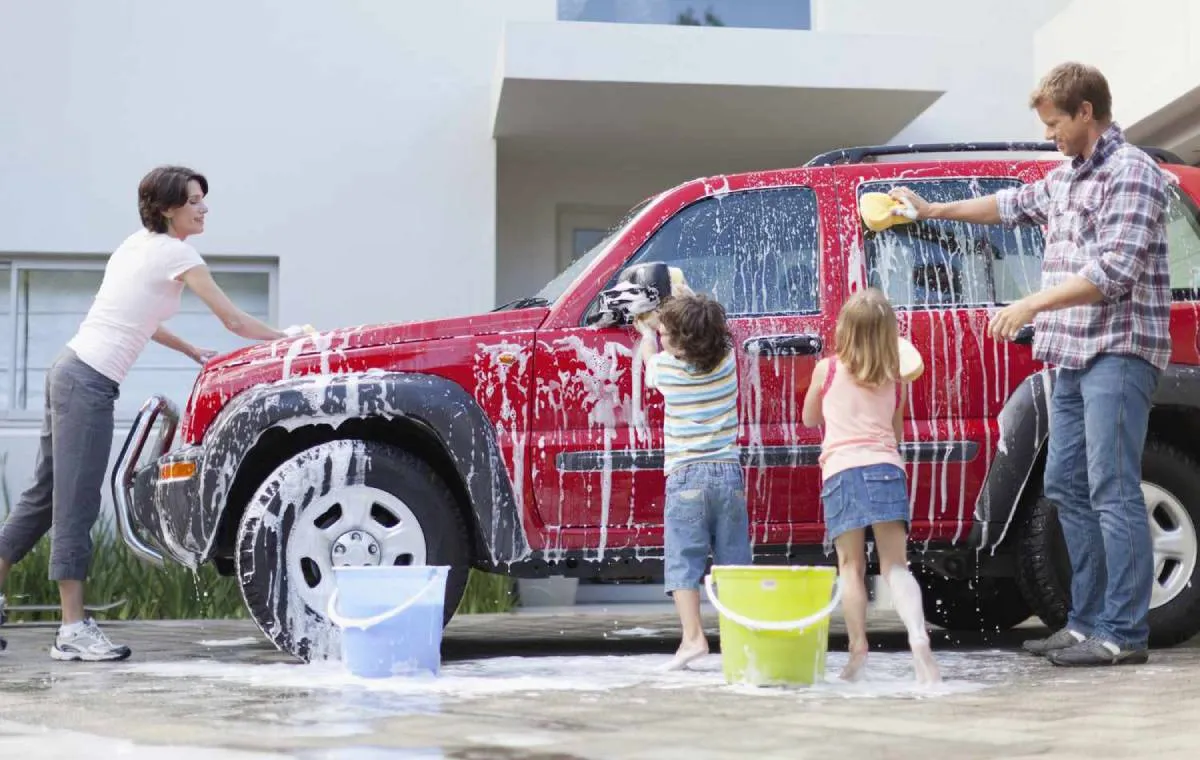 روش خانگی شستن خودرو بعد از تعطیلات