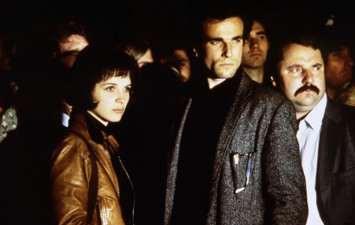 بهترین فیلم‌های درام عاشقانه؛ سبکی تحمل‌ناپذیر هستی (The Unbearable Lightness of Being)