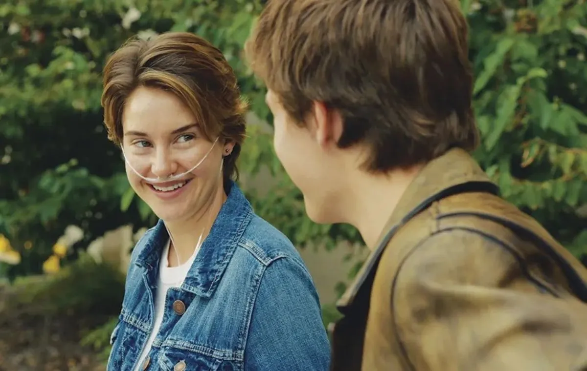 بهترین فیلم‌های درام عاشقانه؛ بخت پریشان (The Fault in Our Stars)