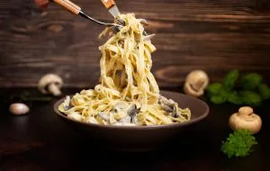 طرز تهیه پاستا فتوچینی به ۷ روش بینالمللی