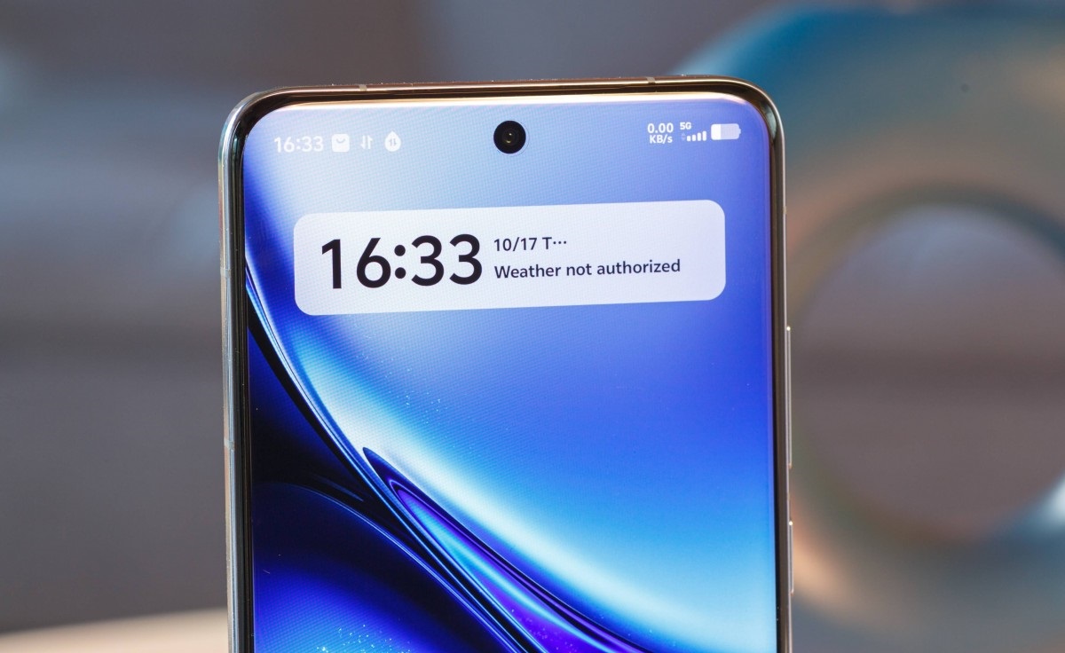 گوشی Vivo X200 Ultra دوربین سلفی حفرهای