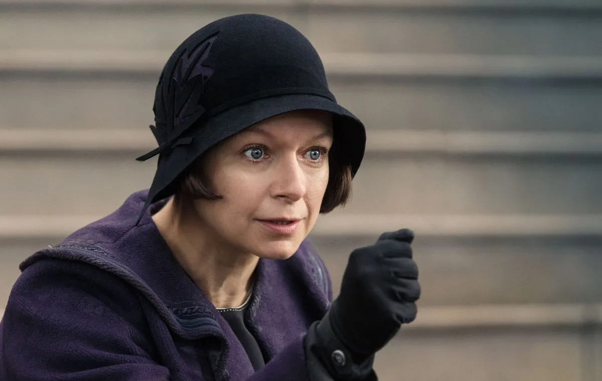 مری لو باربون (Mary Lou Barebone)