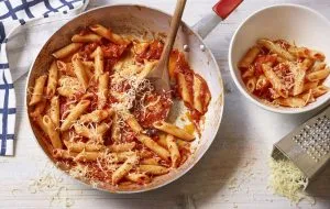 معرفی انواع پاستا از پنه تا اسپاگتی + ۲۰ طرز تهیه