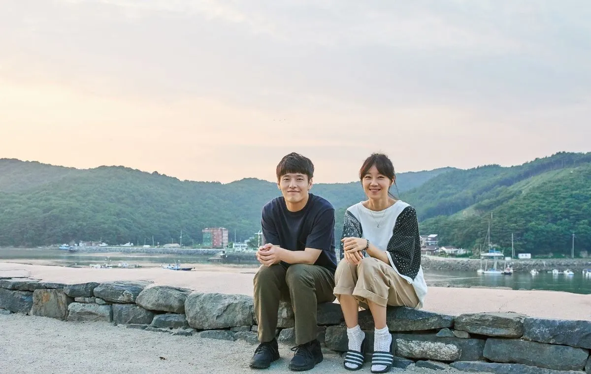 وقتی که کاملیا شکوفا می‌شود (When the Camellia Blooms)