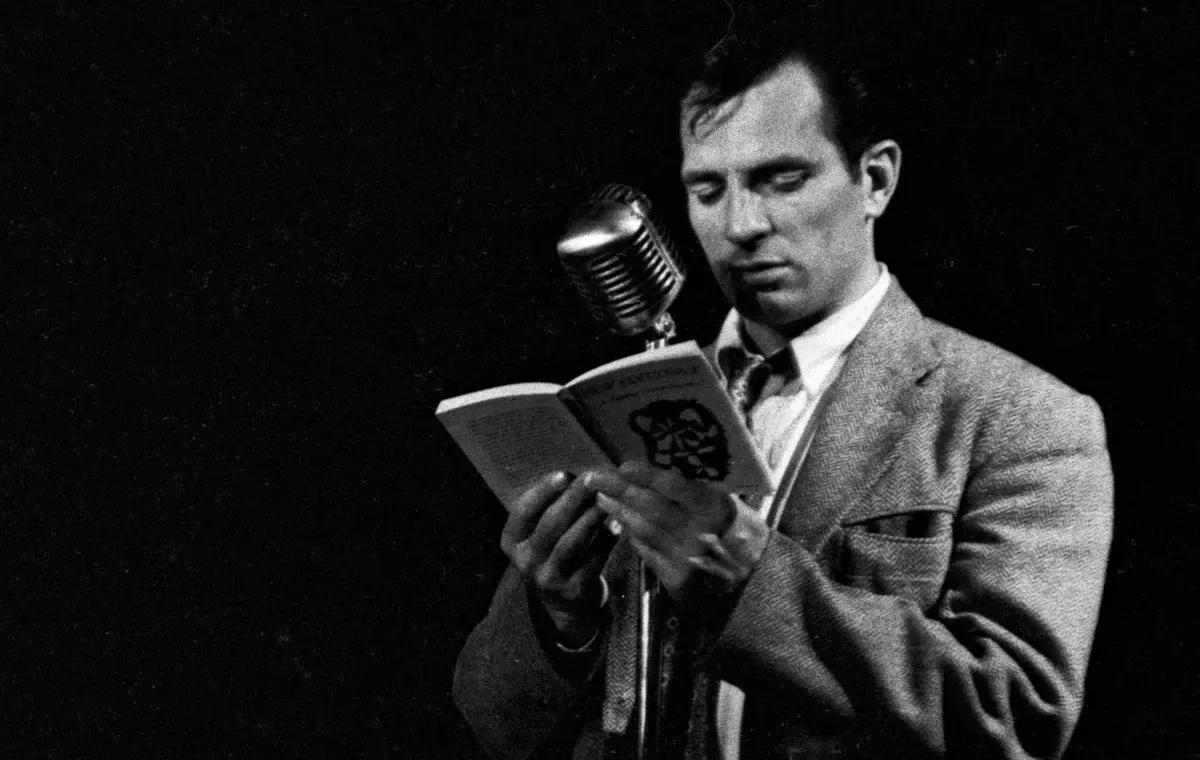 نقد کتاب «ولگردهای دارما»