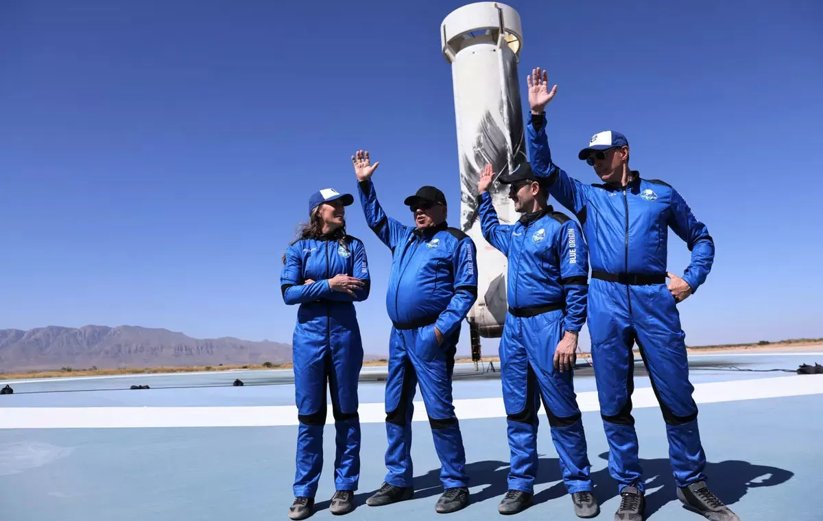 سفر سلبریتی ها به فضا؛ ویلیام شاتنر و همراهان در پرواز بلو اوریجین