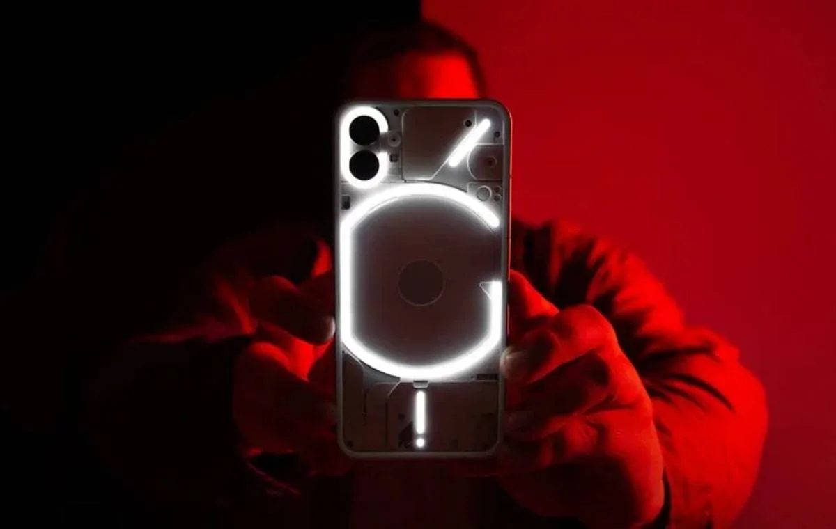 ناتینگ فون ساخت کجاست؟