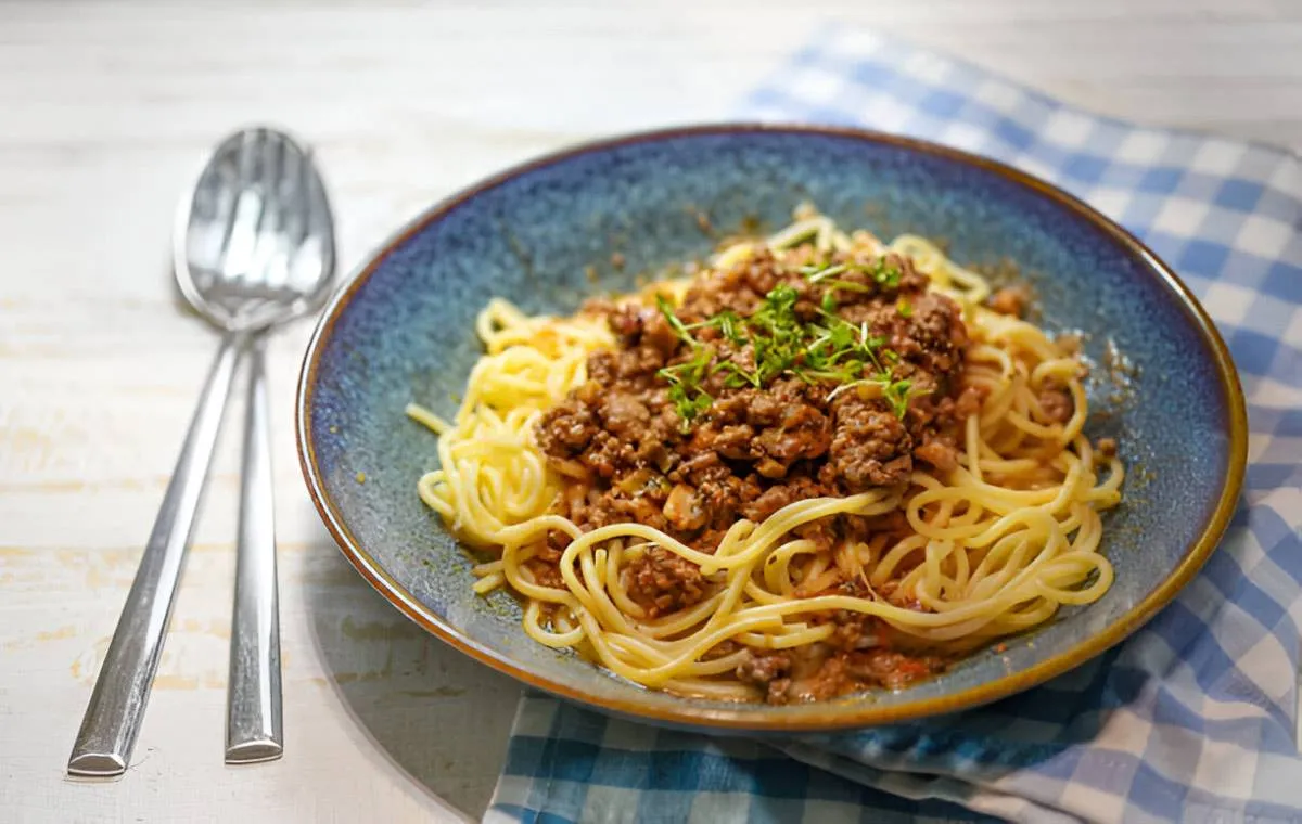 غذا باگوشت چرخ کرده و قارچ