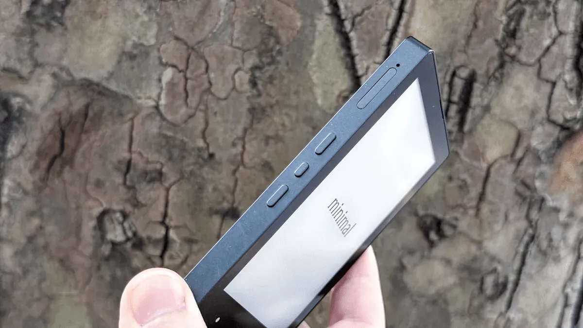 دکمه های کناری گوشی مینیمال فون