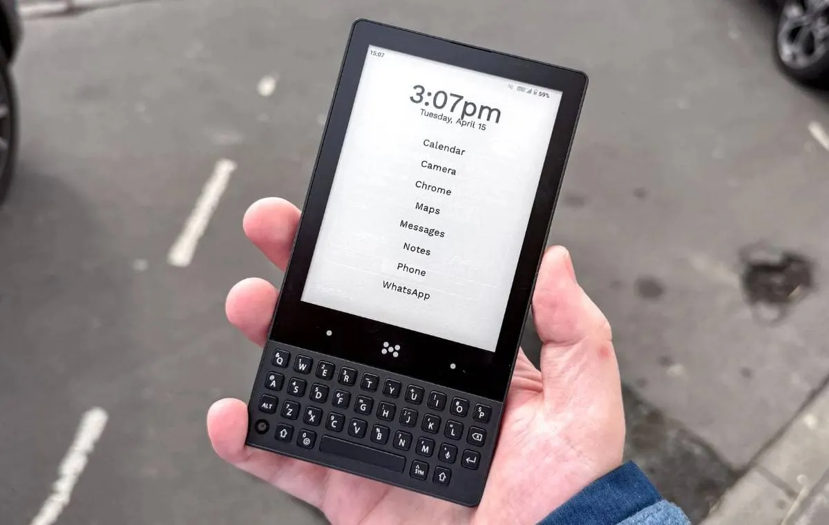 گوشی مینیمال فون