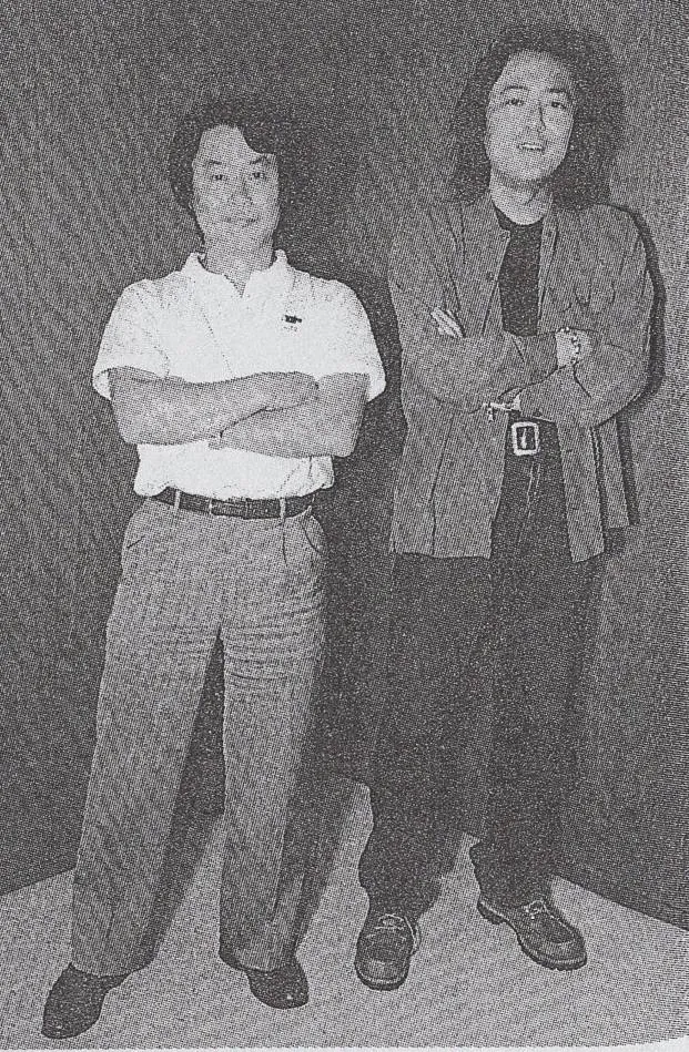 توشیهیرو ناگوشی (راست) و شیگرو میاموتو.