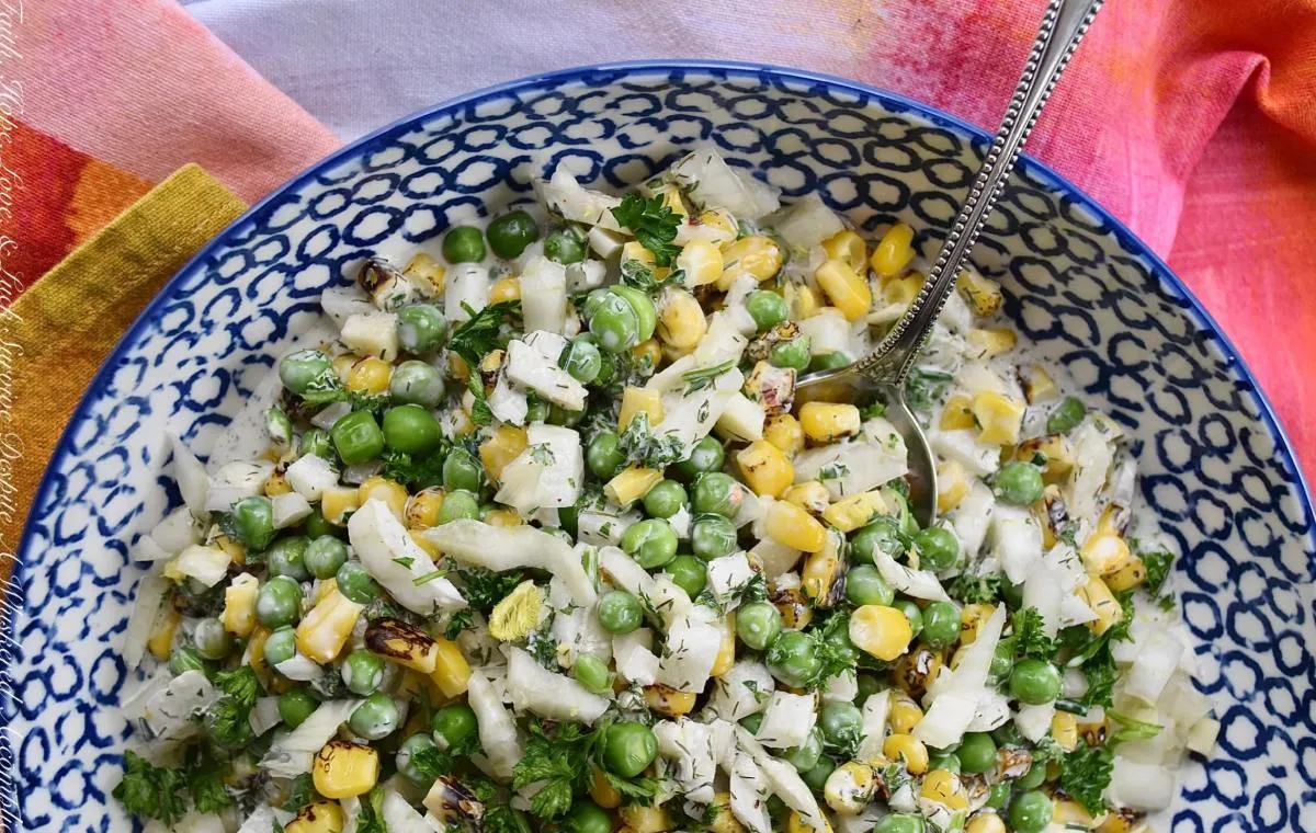 سالاد نخود فرنگی و ذرت