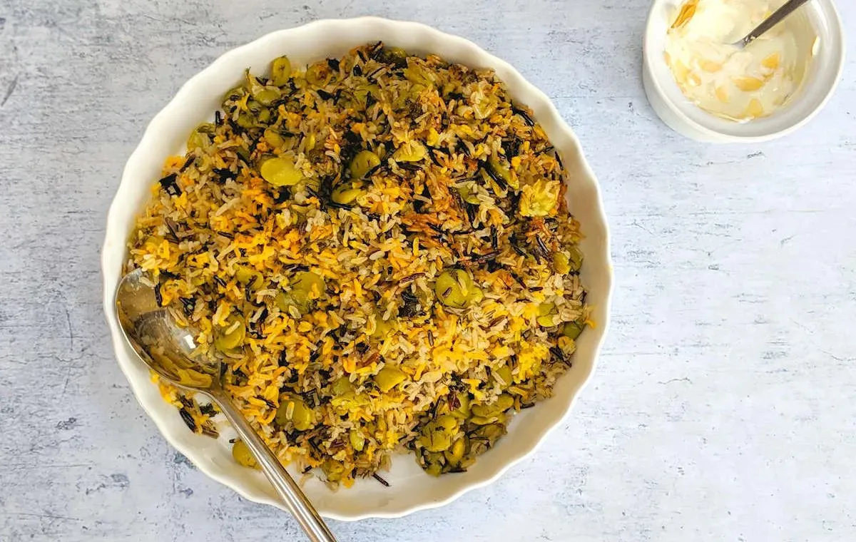 طرز تهیه باقالی پلو با مرغ ریش ریش