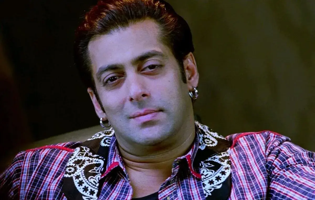 تحت تعقیب (Wanted)