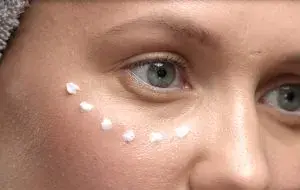 بهترین کرم دور چشم خارجی