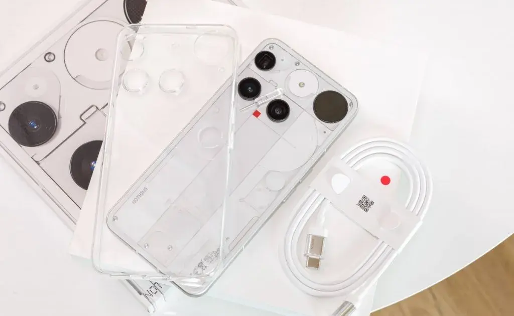 محتوای درون بستهبندی Nothing Phone 3