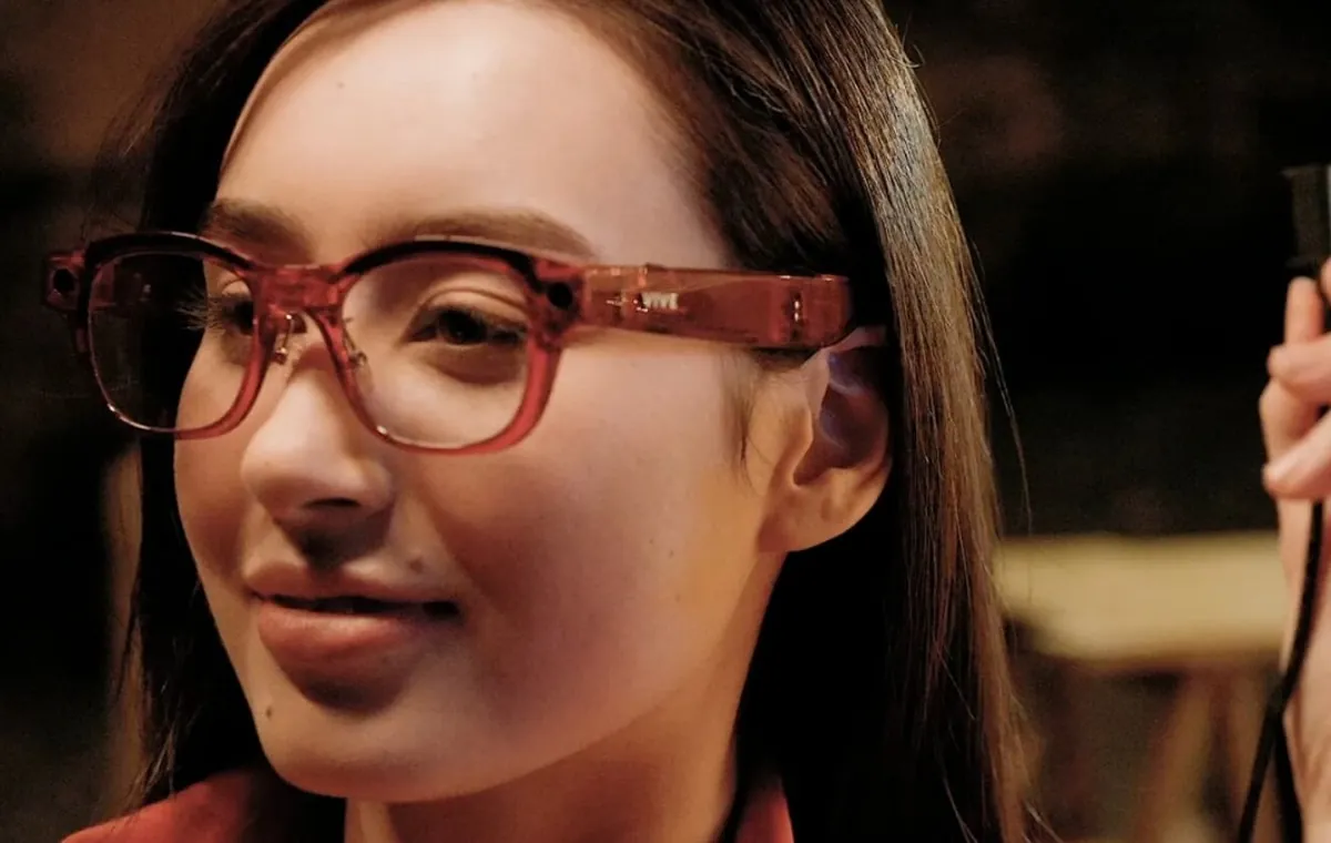 عینک هوشمند HTC Vive Eagle