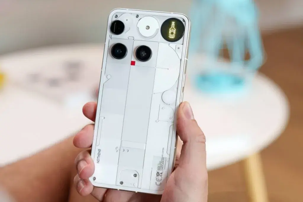 ابعاد و خوشدستی Nothing Phone 3