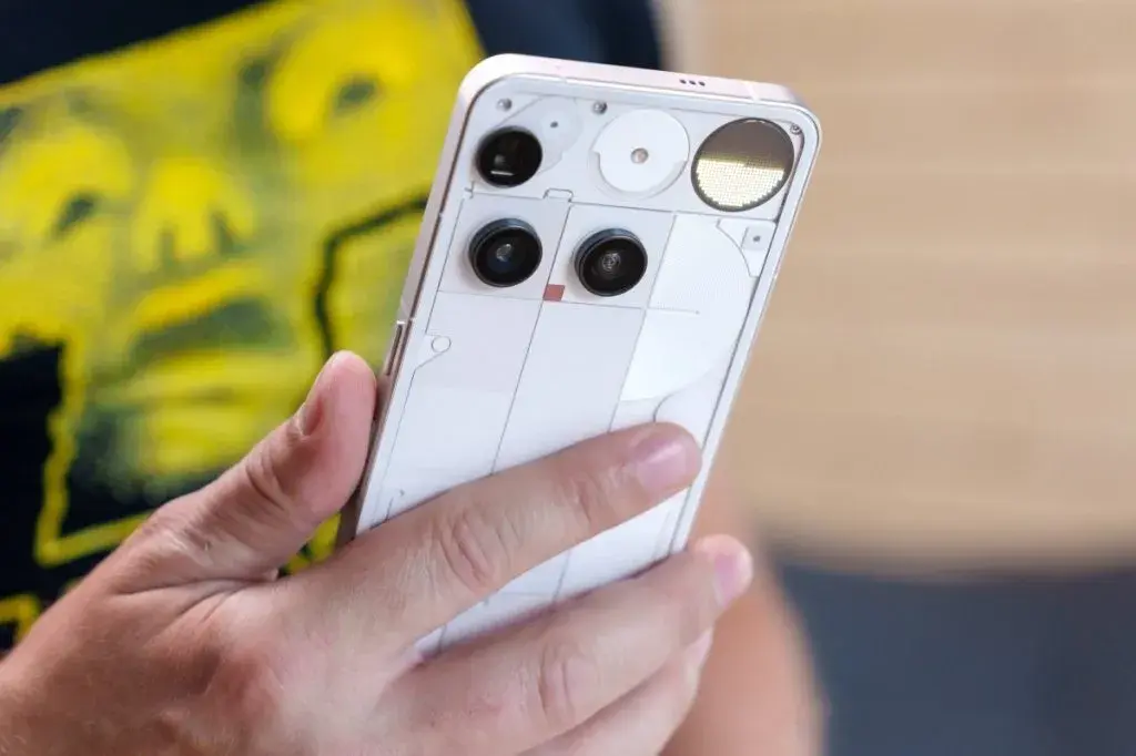 کیفیت ساخت Nothing Phone 3