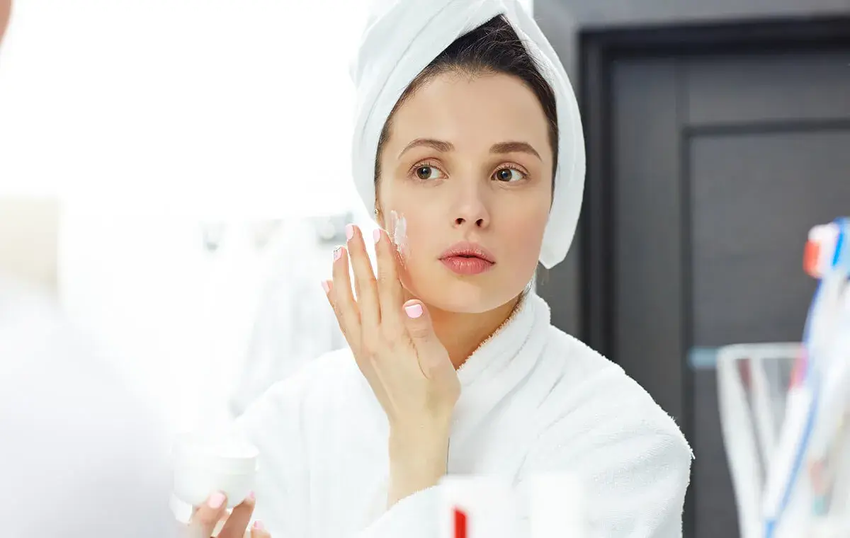 مزایا پماد زینک اکساید برای لک صورت