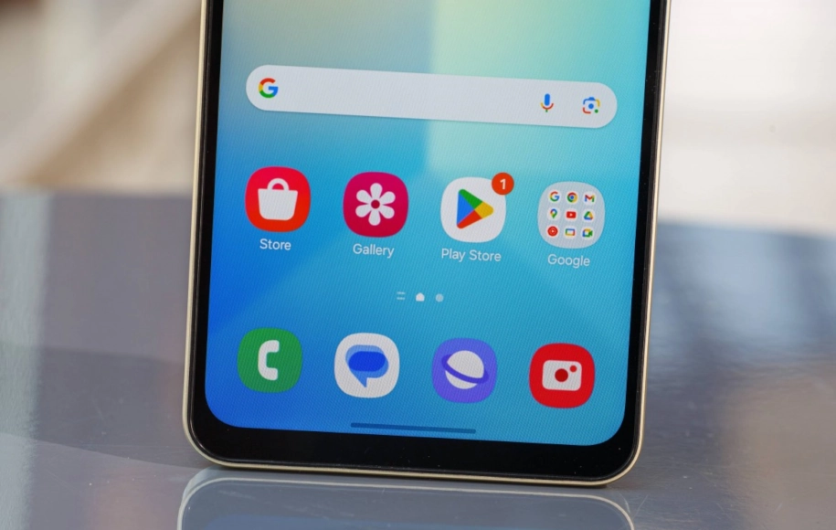 مقایسه پوکو c71 با a06