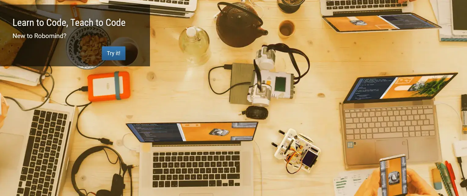 RoboMind Academy: آموزش منطق رباتیک (گروه سنی 8 تا 17 سال)