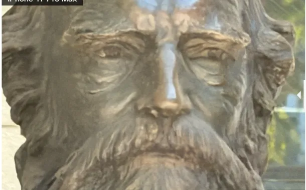 مقایسه دوربین گلکسی S25 اولترا با آیفون ۱۷ پرو مکس