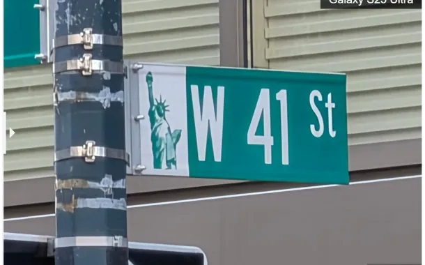 مقایسه دوربین گلکسی S25 اولترا با آیفون ۱۷ پرو مکس