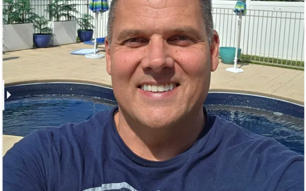 مقایسه دوربین گلکسی S25 اولترا با آیفون ۱۷ پرو مکس