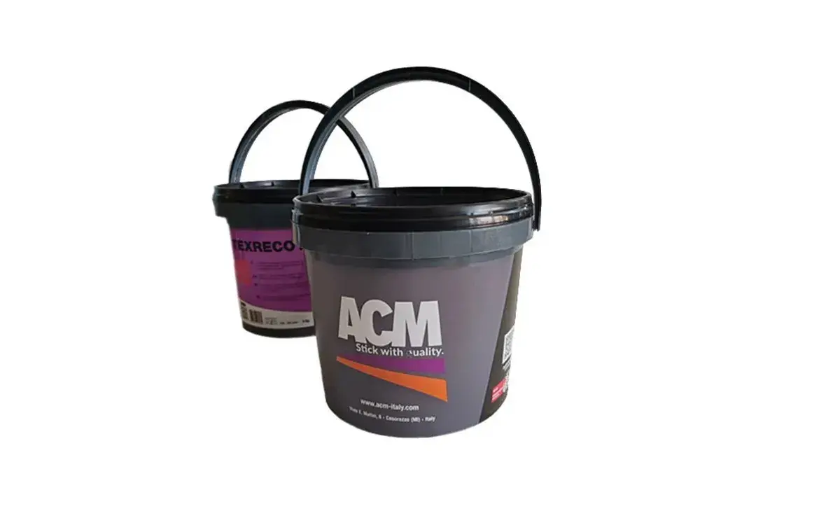 بهترین چسب برای کاغذ دیواری جدا شده از دیوار