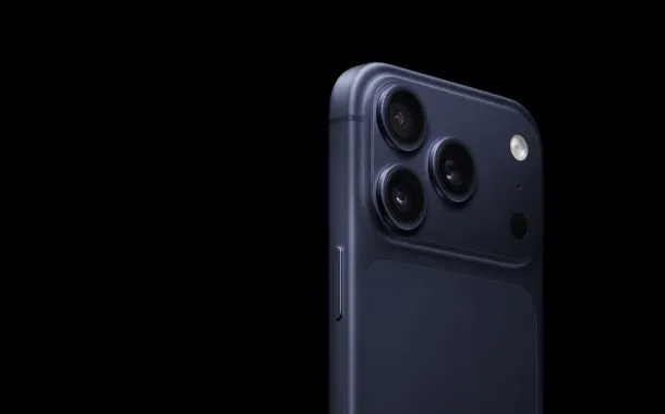 رنگ آبی تیره آیفون ۱۷ پرو و پرو مکس