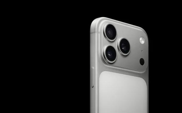 رنگ سفید آیفون ۱۷ پرو و پرو مکس