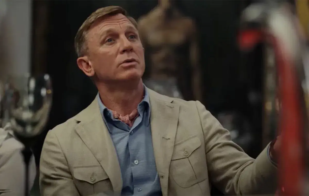 گلس آنین: یک چاقوکشی اسرارآمیز (Glass Onion: A Knives Out Mystery)