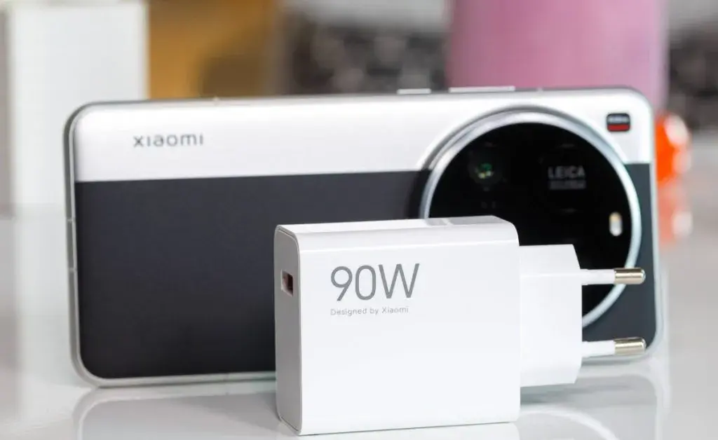 سرعت شارژر Xiaomi 15 Ultra و Galaxy S25 Ultra