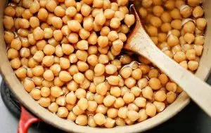 جدول زمان پخت حبوبات در زودپز؛ ۱۰ نکته طلایی برای هر نوع لوبیا و نخود