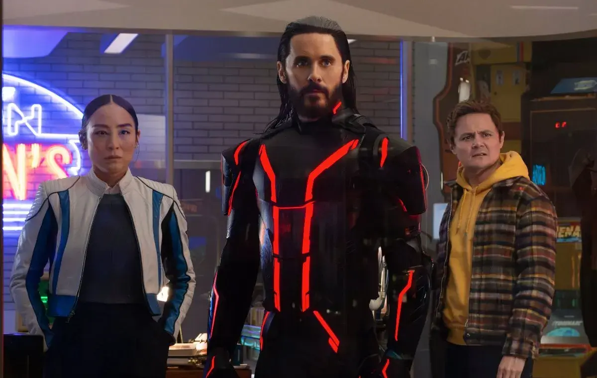 فروش فیلم ترون: آرس