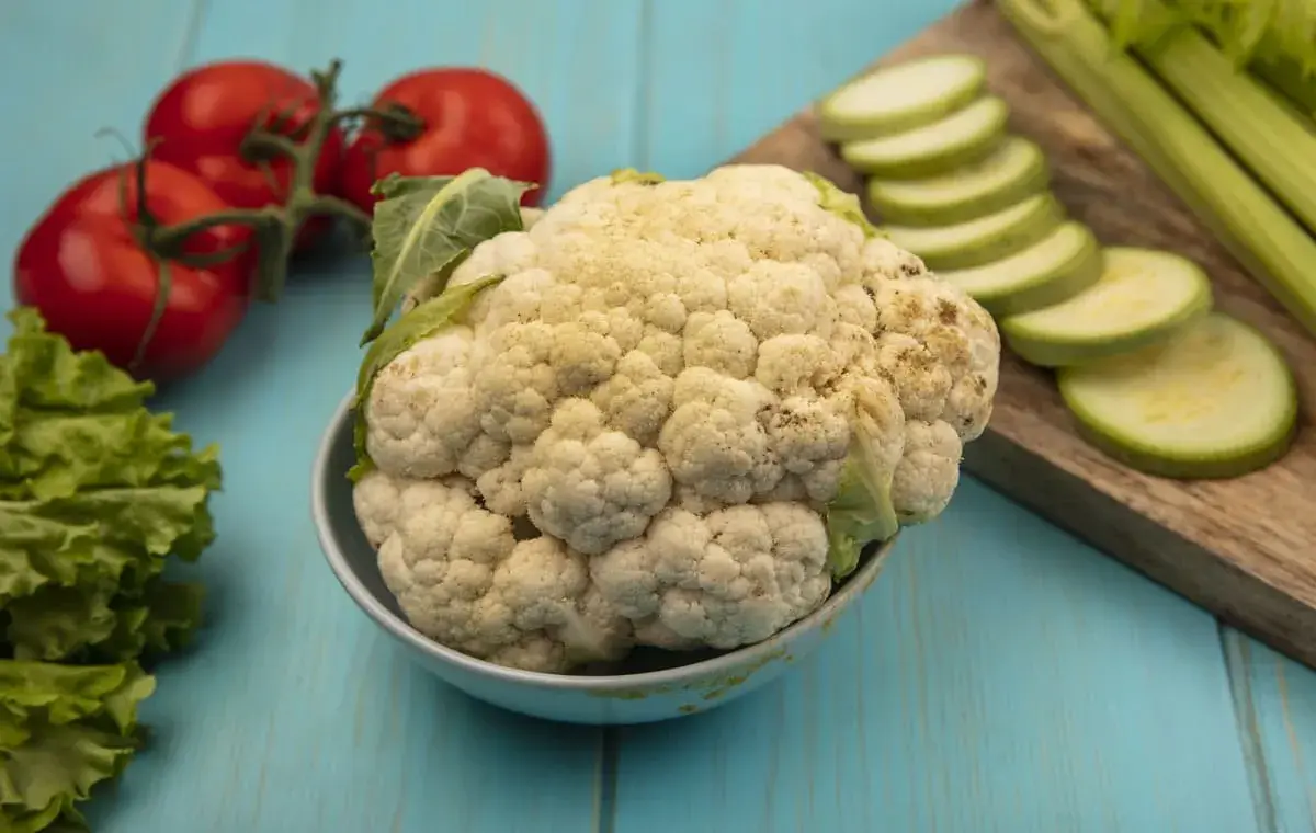 اولین مرحله تهیه ترشی گلکلم خانگی