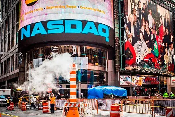 حباب دات کام NASDAQ