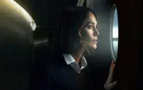 نقد فیلم «زنی در کابین شماره ۱۰»