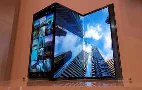 گوشی تاشو سه‌تکه