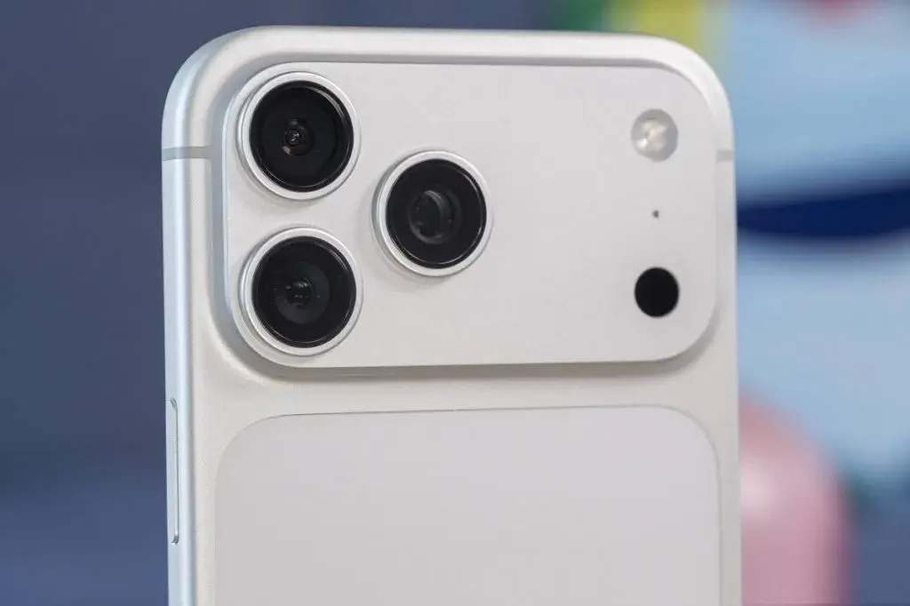 بررسی عملکرد آیفون ۱۷ پرو مکس در سناریوهای مختلف