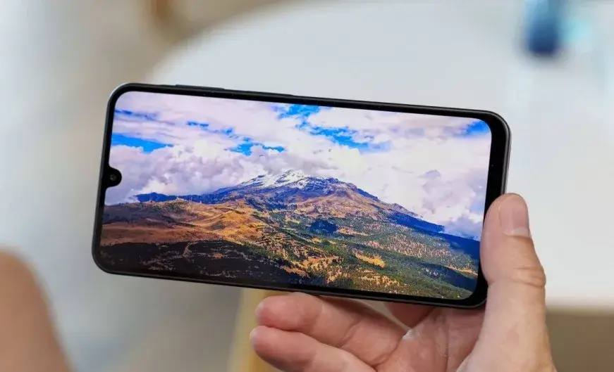 کیفیت نمایشگر Galaxy A17