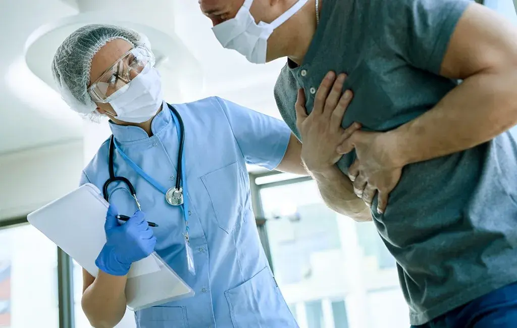 عوارض جراحی ماموپلاستی